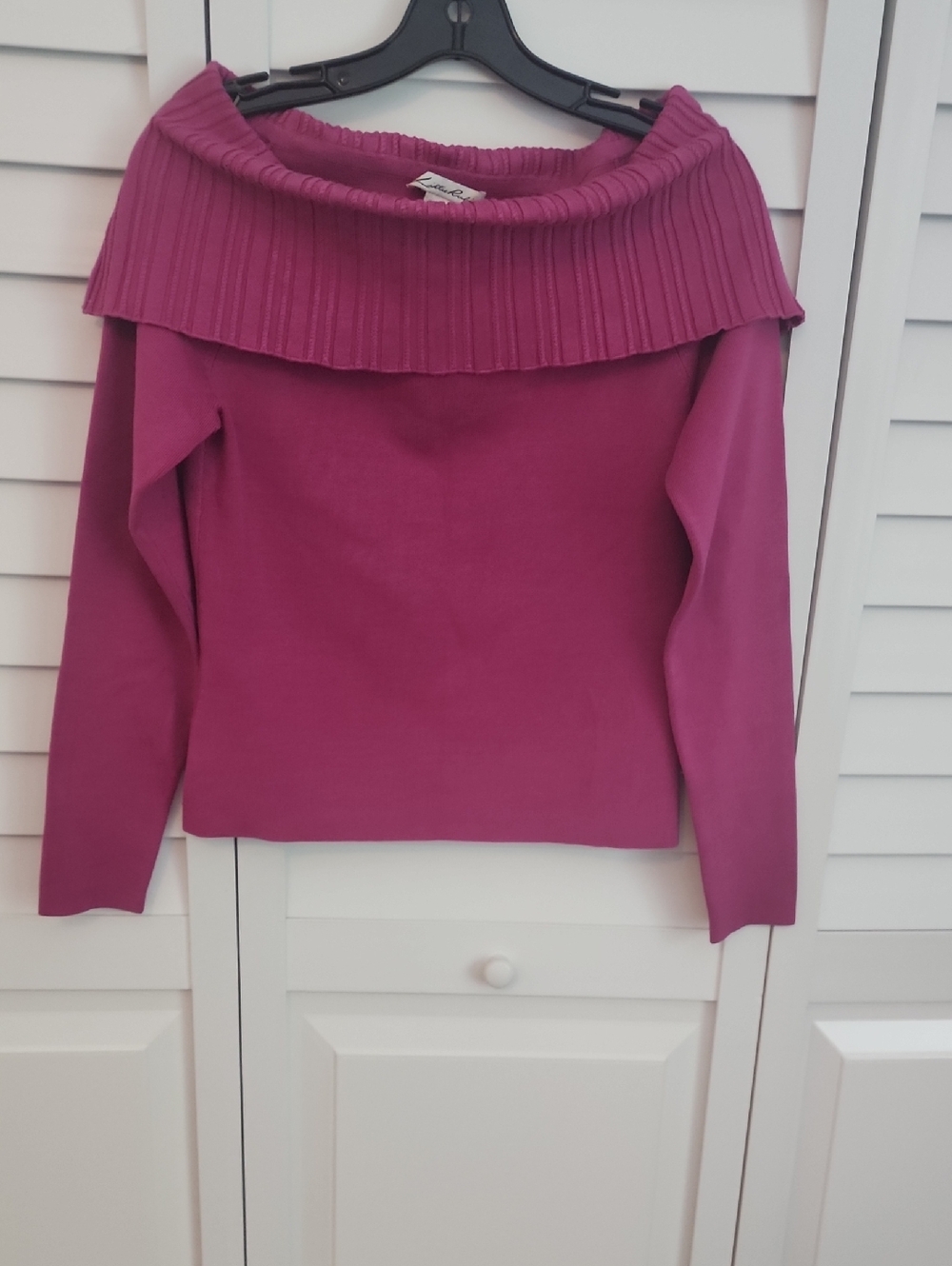 Lillie Rubin Off-the-Shoulder Ribbed Foldover Sweater - Magenta